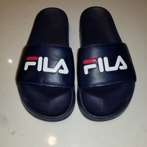 Fila Slides